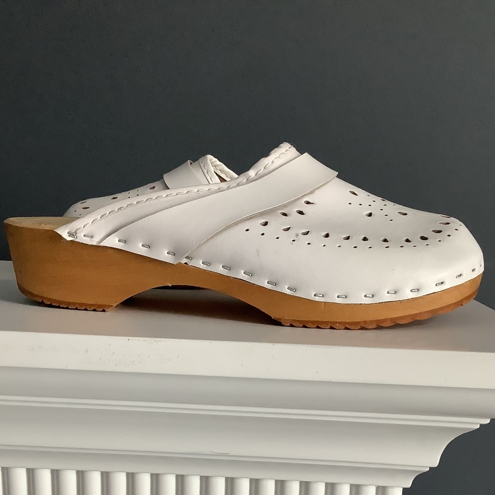 100% Leather Swedish Clogs - Picture 4 of 5